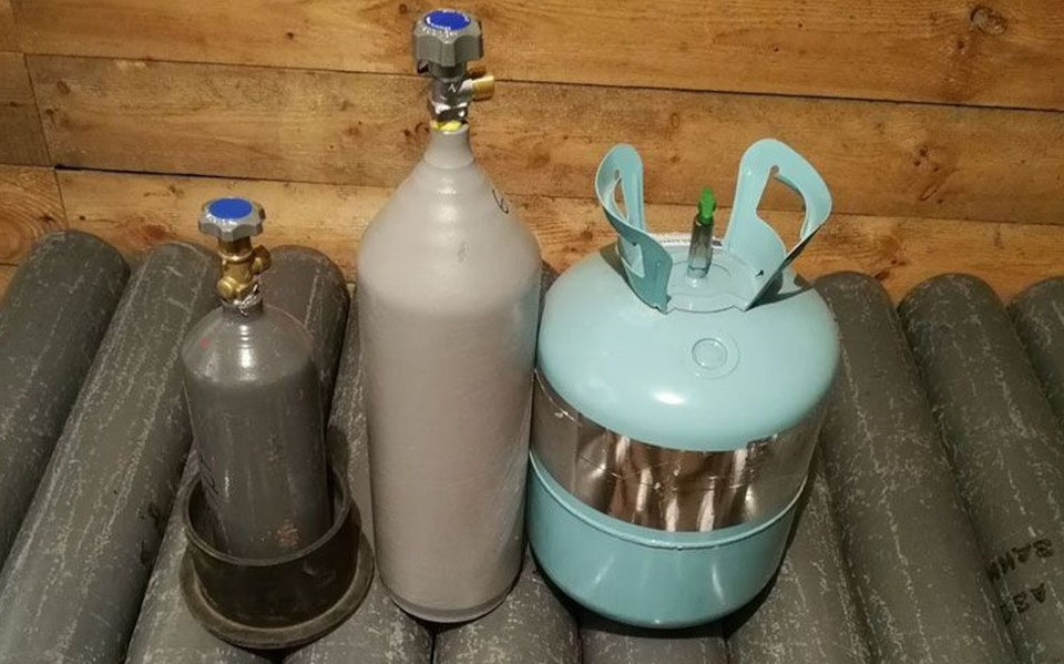 Использование баллонов с закисью азота