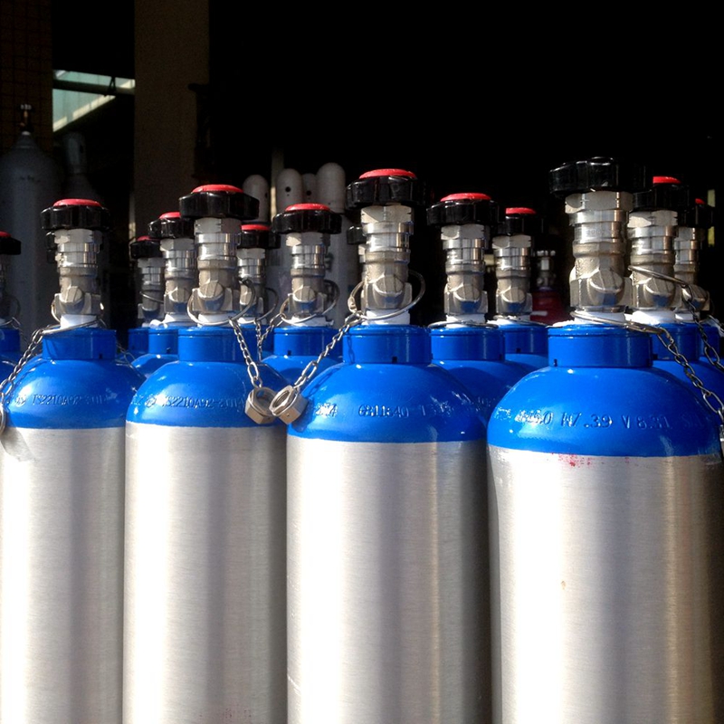 Оптовые продажи веселящего газа